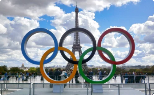 depositphotos 412220112-stock-photo-paris-france-september-2017-olympic 3